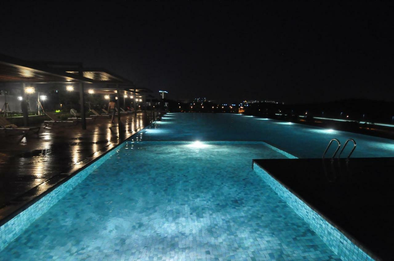 Kenwingston Square Garden By Idealhub Cyberjaya Exterior foto