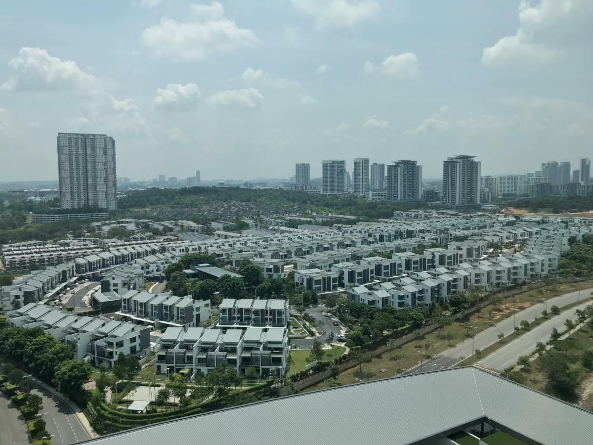 Kenwingston Square Garden By Idealhub Cyberjaya Exterior foto